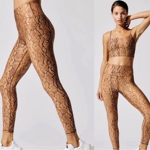 Carbon38 High Rise 7/8 Leggings in Sandstone True Snake Print